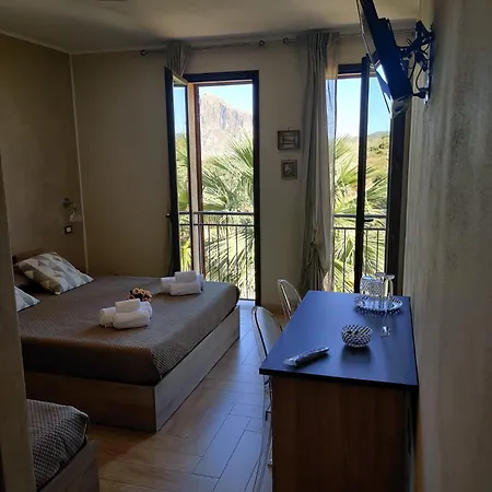 Raggi Di Sole 3* Custonaci